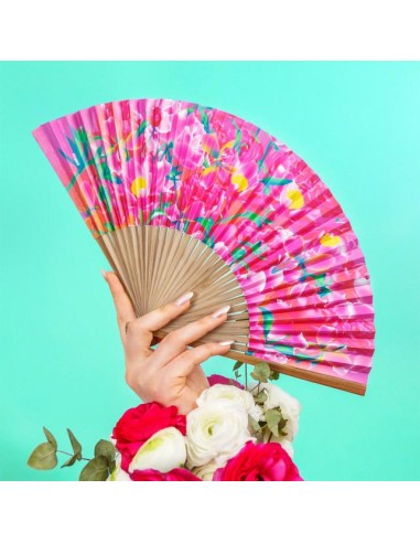 Rinfrescati con Stile: VENTAGLIO AUPEBINE il Tuo Accessorio Glam per l