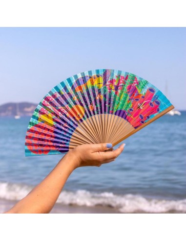 Rinfrescati con Stile: VENTAGLIO FLUOCEAN il Tuo Accessorio Glam per l