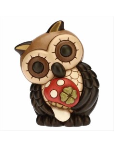 Gufo saggio con fungo medio